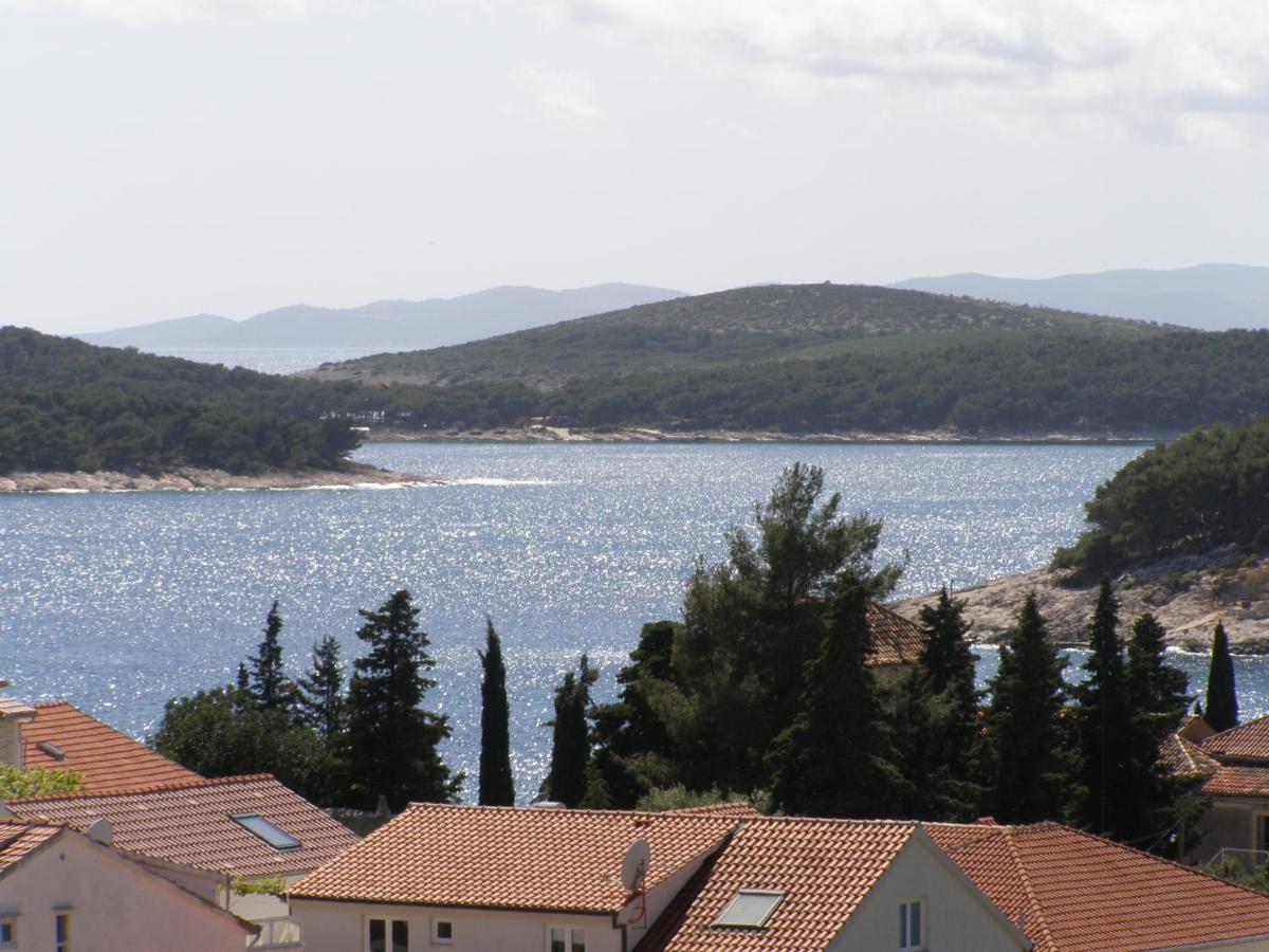 Apartment Elena 40 M2 With Beautiful Wide Sea Views 3 Stars Hvar Town Exterior photo